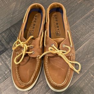 Sherry Topsider Tan Deck Shoes. VGC. Sz 11